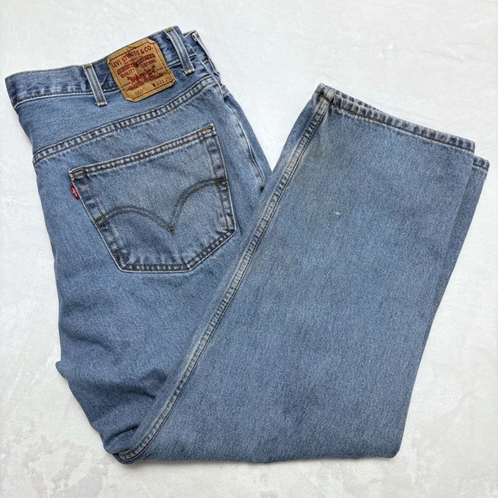 Levis 550 Relaxed Fit Tapered‎ Leg Jeans Mens 44x29 Light Wash Blue Denim